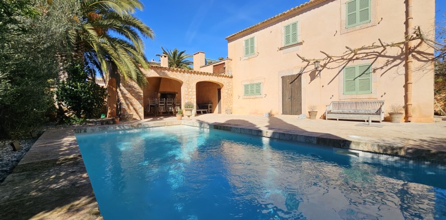 Villetta a schiera a Els Llombards, Mallorca, Spagna 4 camere da letto, 235 mq. N° 155494