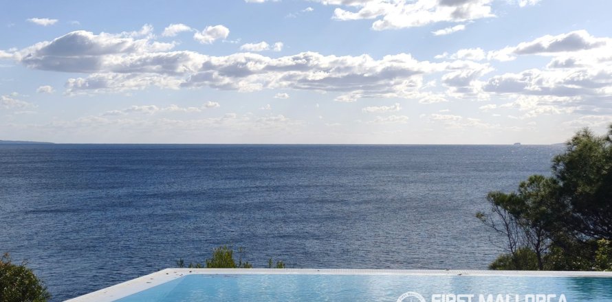 Villa in Cala Pi, Mallorca, Spanien 4 Schlafzimmer, 311 m2 Nr. 155491