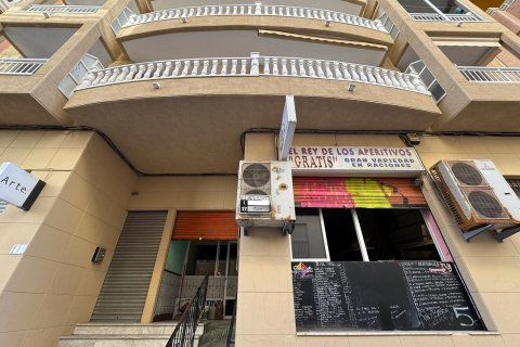 Proprietà commerciale a Torrevieja, Alicante, Spagna 150 mq. N° 182818