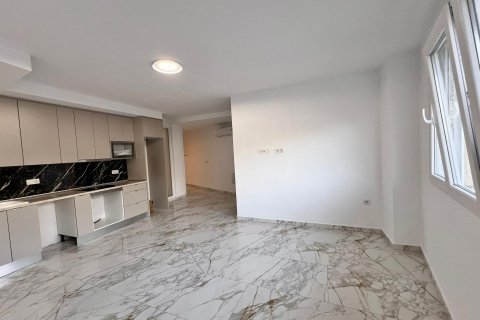 Wohnung zum Verkauf in Torrevieja, Alicante, Spanien 1 Schlafzimmer, Nr. 182816 - Foto 4