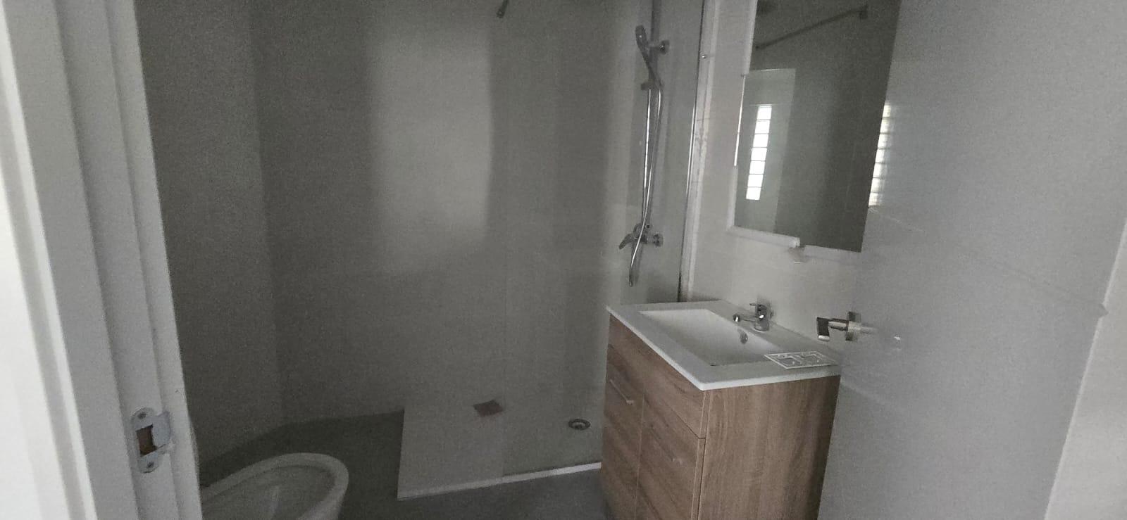 Parcela en Alicante, España 1 dormitorio, 59 m2 No. 182815