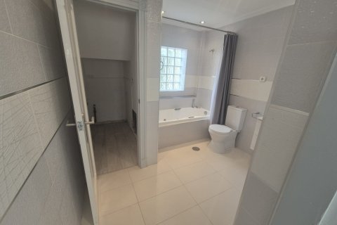 Продажа виллы в Лас Рамблас, Аликанте, Испания 4 спальни, 180м2 №155528 - фото 27