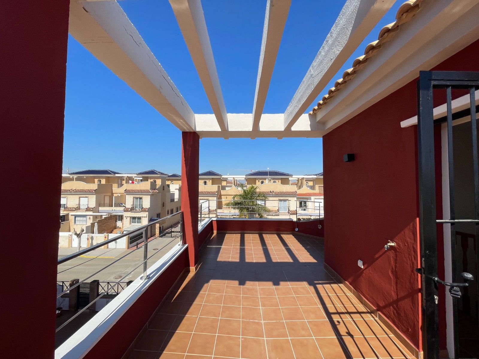 Casa adosada en Torre de la Horadada, Alicante, España 4 dormitorios, 155 m2 No. 155531