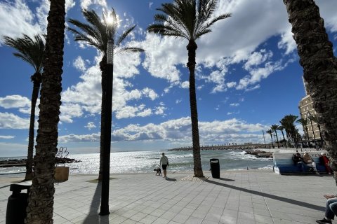 Apartment for sale in Torrevieja, Alicante, Spain 3 bedrooms, No. 155530 - photo 3