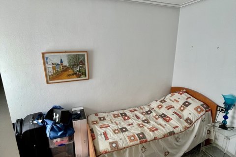 Apartment for sale in Torrevieja, Alicante, Spain 3 bedrooms, No. 155530 - photo 23