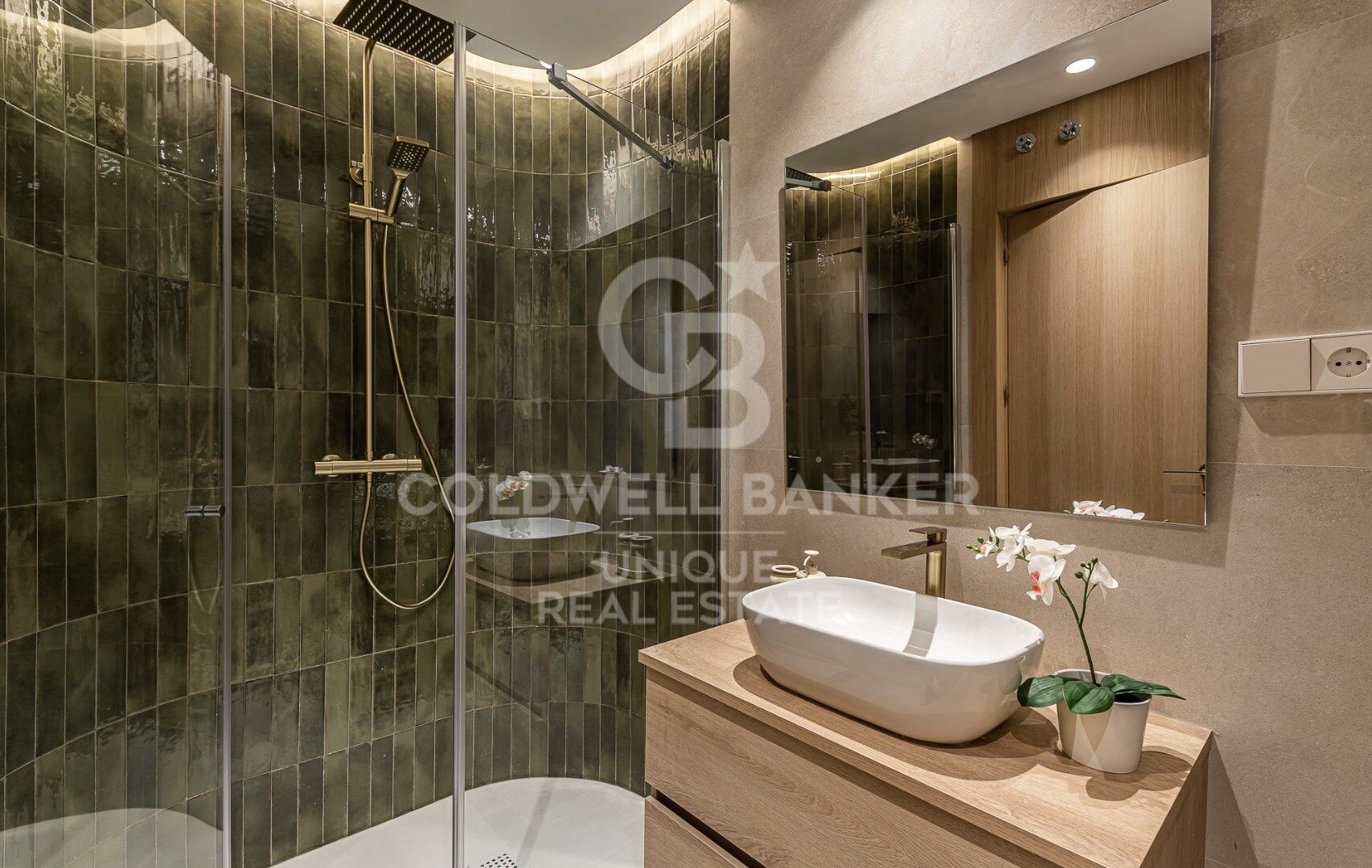 Apartament w Madrid, Hiszpania 4 sypialnie, 160 mkw. nr 178556