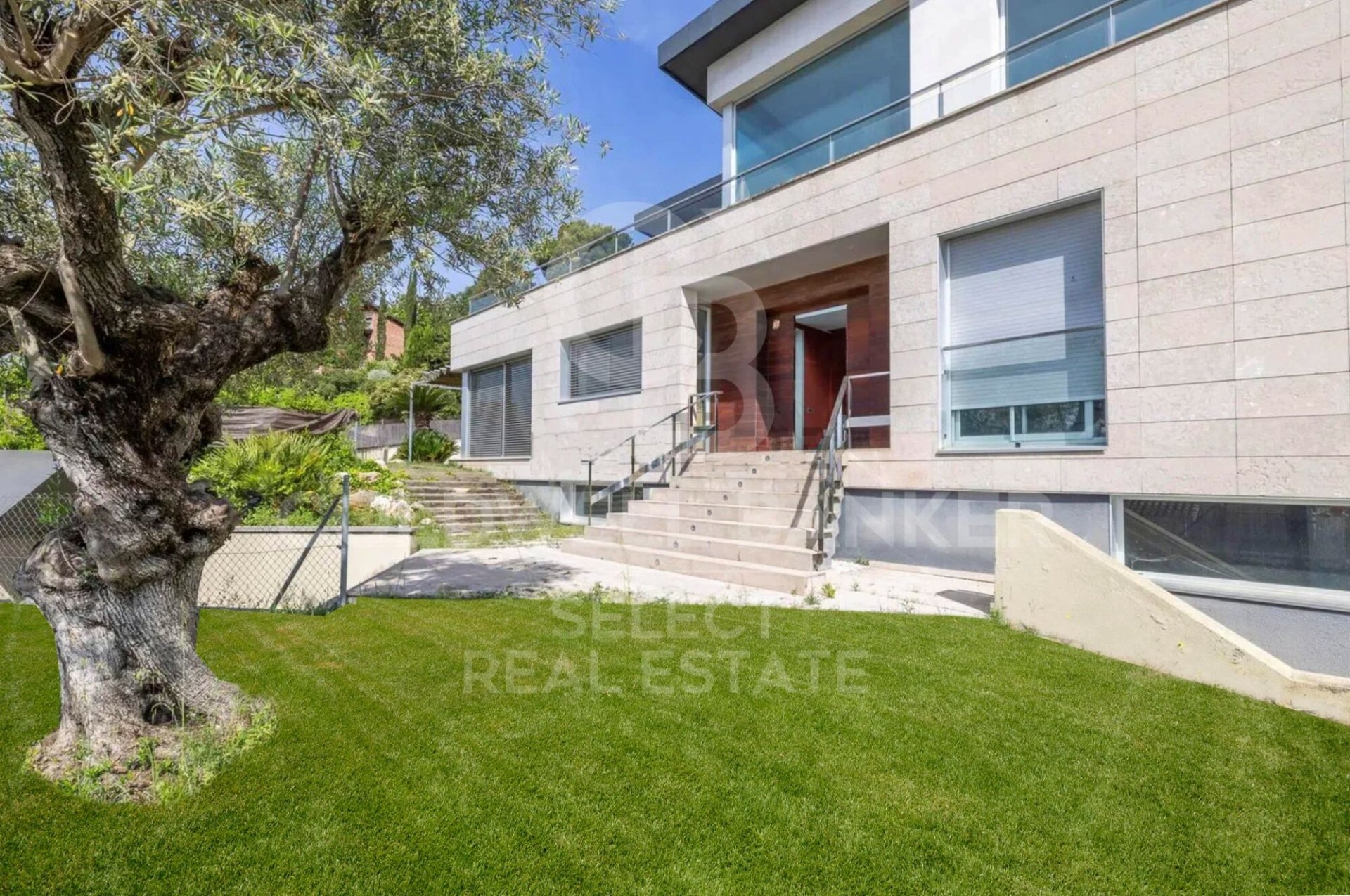 Villa in Cerdanyola Del Valles, Barcelona, Spanien 5 Schlafzimmer, 726 m2 Nr. 178557