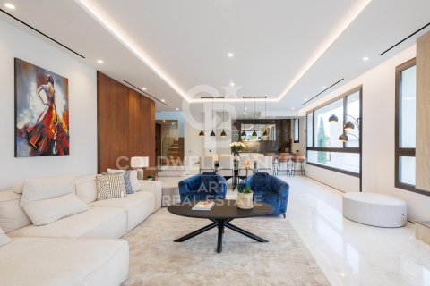 Продажа пентхауса в Марбелья, Малага, Испания 3 спальни, 586м2 №158194 - фото 4