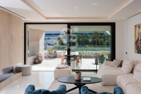 Продажа пентхауса в Марбелья, Малага, Испания 3 спальни, 586м2 №158194 - фото 3