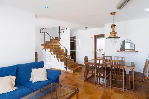 Villa for sale in Sant Pol de Mar, Barcelona, Spain 3 bedrooms, 158 sq.m. No. 150602 - photo 7