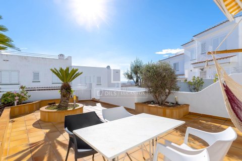 Villa for sale in Sant Pol de Mar, Barcelona, Spain 3 bedrooms, 158 sq.m. No. 150602 - photo 5