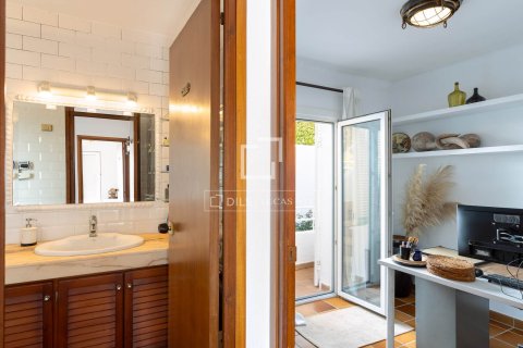 Villa for sale in Sant Pol de Mar, Barcelona, Spain 3 bedrooms, 158 sq.m. No. 150602 - photo 26