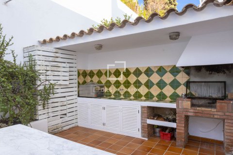 Villa for sale in Sant Pol de Mar, Barcelona, Spain 3 bedrooms, 158 sq.m. No. 150602 - photo 14