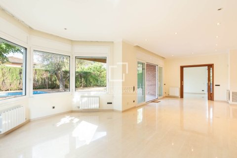 Villa for sale in Sant Cugat Del Valles, Barcelona, Spain 7 bedrooms, 673 sq.m. No. 150604 - photo 5