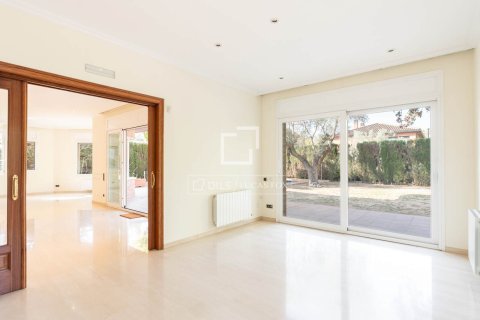 Villa for sale in Sant Cugat Del Valles, Barcelona, Spain 7 bedrooms, 673 sq.m. No. 150604 - photo 10
