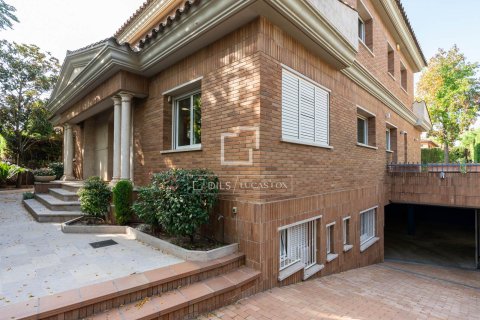 Villa in Sant Cugat Del Valles, Barcelona, Spain 7 bedrooms, 673 sq.m. No. 150604