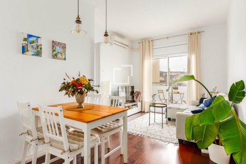 Lägenhet i Barcelona, Spanien 4 sovrum, 76 kvm. Nr. 150605