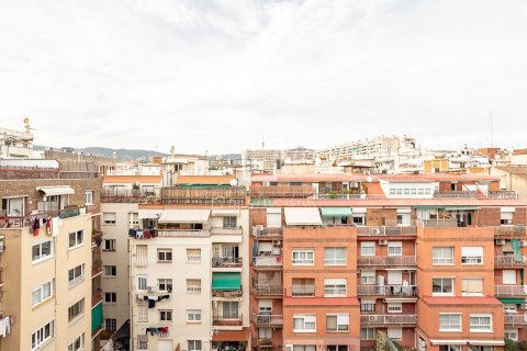 Lägenhet till salu i Barcelona, Spanien 4 sovrum, 76 kvm. Nr. 150605 - foto 10