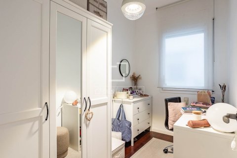 Lägenhet till salu i Barcelona, Spanien 4 sovrum, 76 kvm. Nr. 150605 - foto 29