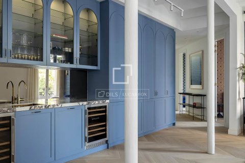 Apartamento en venta en Barcelona, España 3 dormitorios, 188 m2 No. 150603 - foto 4