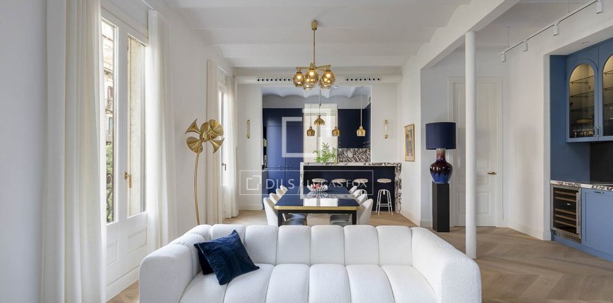 Apartamento en Barcelona, España 3 dormitorios, 188 m2 No. 150603