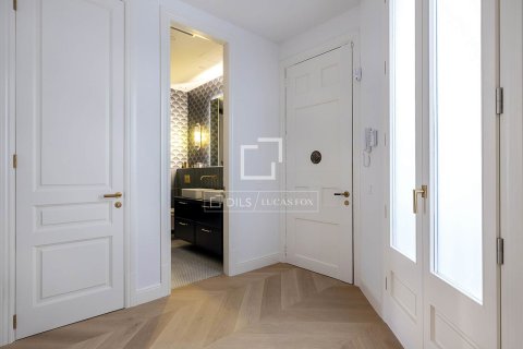 Apartamento en venta en Barcelona, España 3 dormitorios, 188 m2 No. 150603 - foto 17