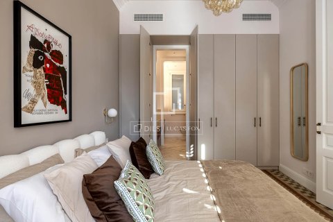 Apartment à vendre à Barcelona, Espagne, 4 chambres, 196 m2 No. 150601 - photo 10