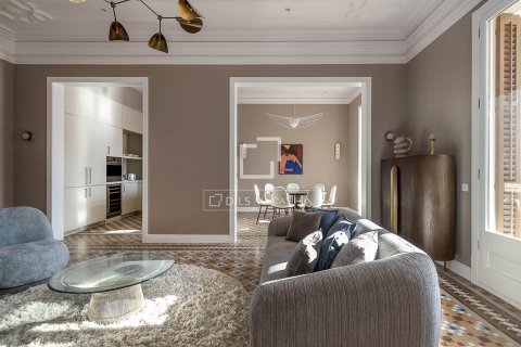 Apartment à vendre à Barcelona, Espagne, 4 chambres, 196 m2 No. 150601 - photo 4