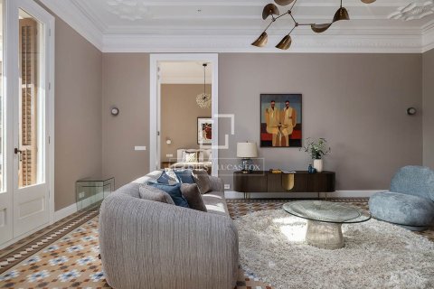 Apartment à vendre à Barcelona, Espagne, 4 chambres, 196 m2 No. 150601 - photo 3