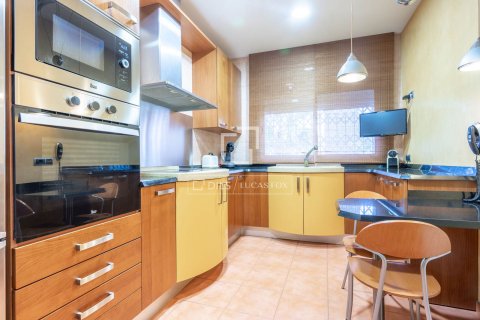 Villa for sale in Sitges, Barcelona, Spain 6 bedrooms, 290 sq.m. No. 150607 - photo 20