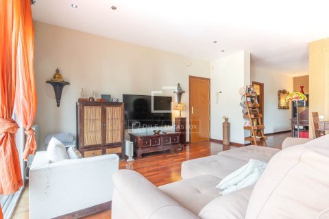 Villa for sale in Sitges, Barcelona, Spain 6 bedrooms, 290 sq.m. No. 150607 - photo 6