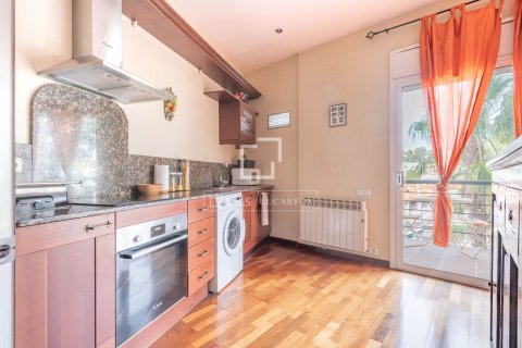 Villa for sale in Sitges, Barcelona, Spain 6 bedrooms, 290 sq.m. No. 150607 - photo 5