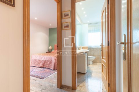 Villa for sale in Sitges, Barcelona, Spain 6 bedrooms, 290 sq.m. No. 150607 - photo 28