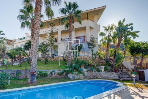 Villa in Sitges, Barcelona, Spain 6 bedrooms, 290 sq.m. No. 150607