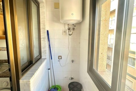 Apartment for sale in Torrevieja, Alicante, Spain 4 bedrooms, 130 sq.m. No. 165621 - photo 12