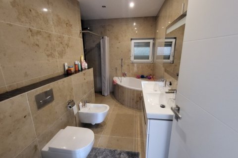 Villa for sale in Ciudad Quesada, Alicante, Spain 4 bedrooms, 420 sq.m. No. 194742 - photo 22