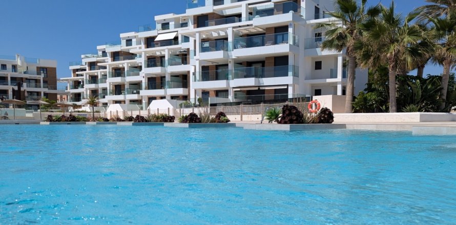 Apartment in Denia, Alicante, Spain 2 bedrooms, 84 sq.m. No. 187664