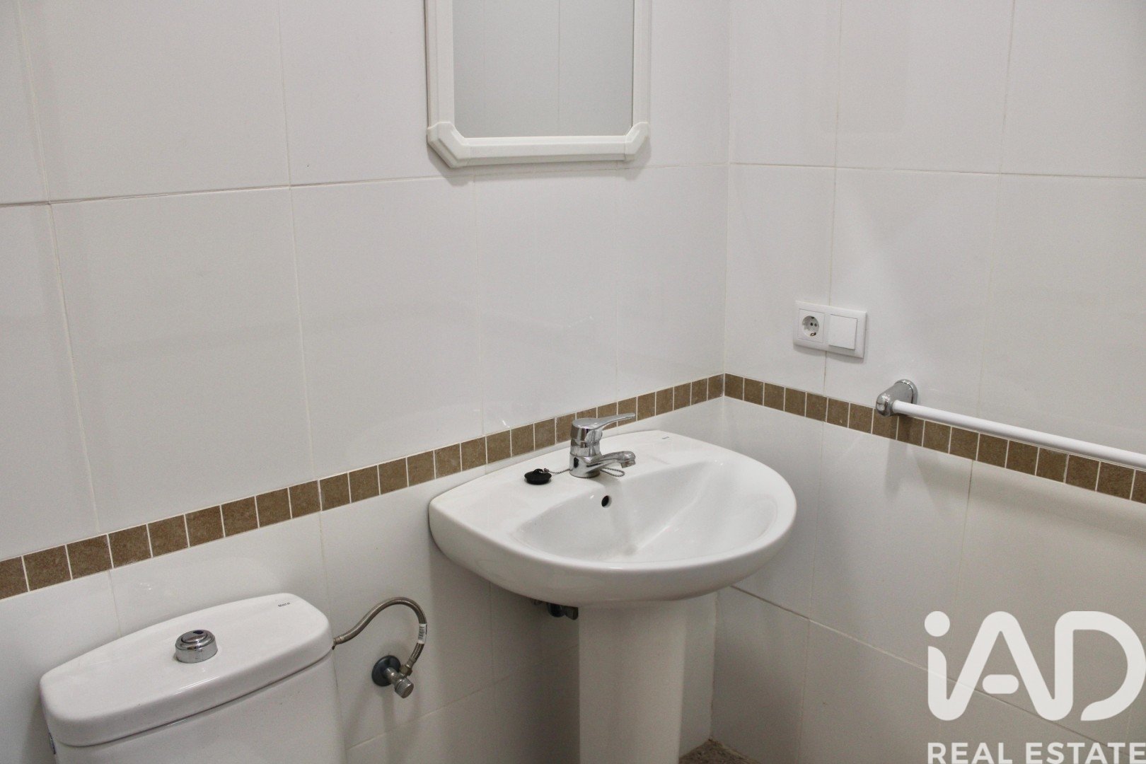 Commercial property à Onil, Alicante, Espagne 120 m2 No. 187669
