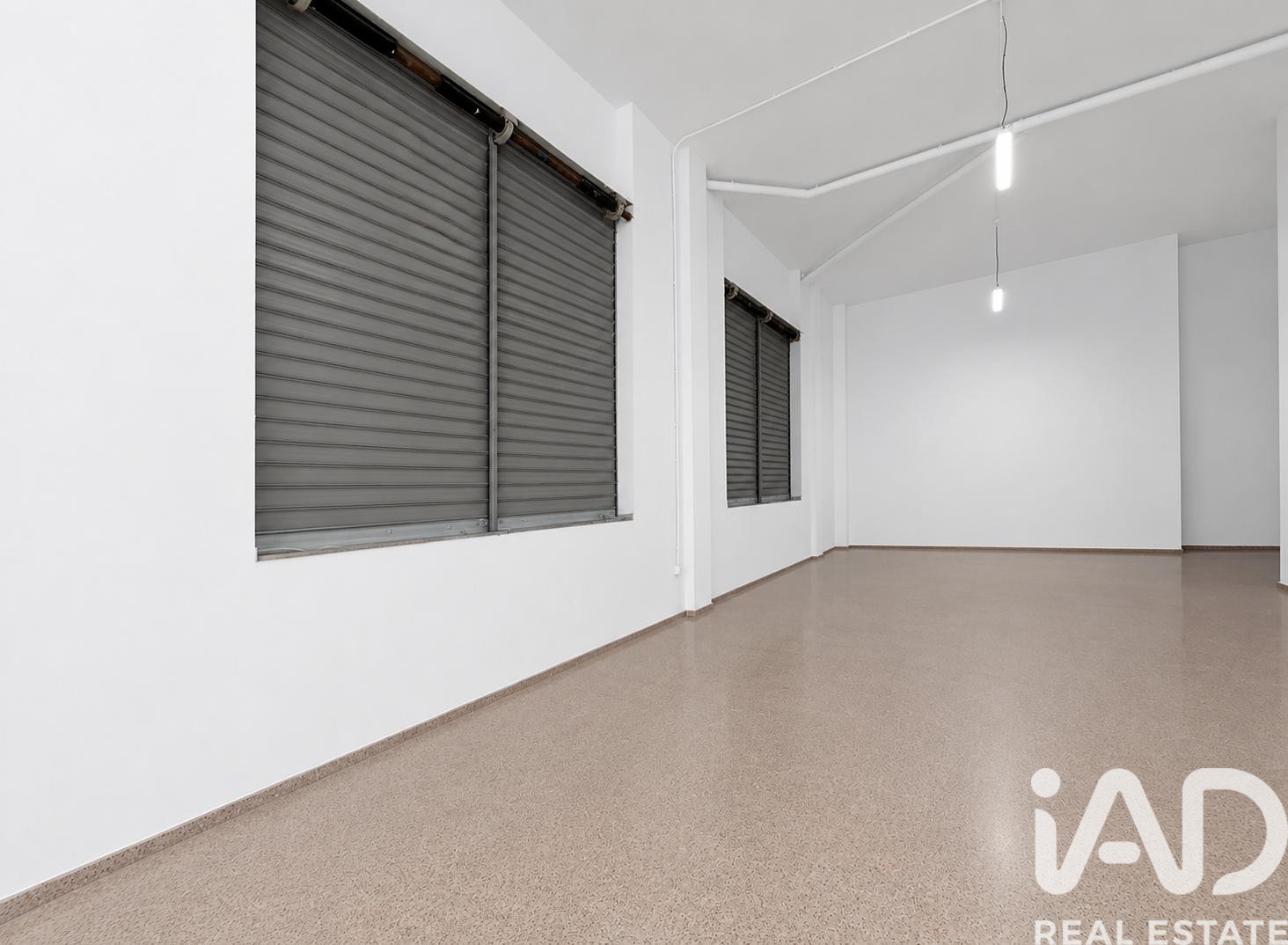 Commercial property à Onil, Alicante, Espagne 120 m2 No. 187669