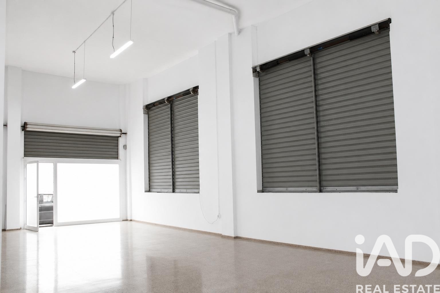 Commercial property à Onil, Alicante, Espagne 120 m2 No. 187669