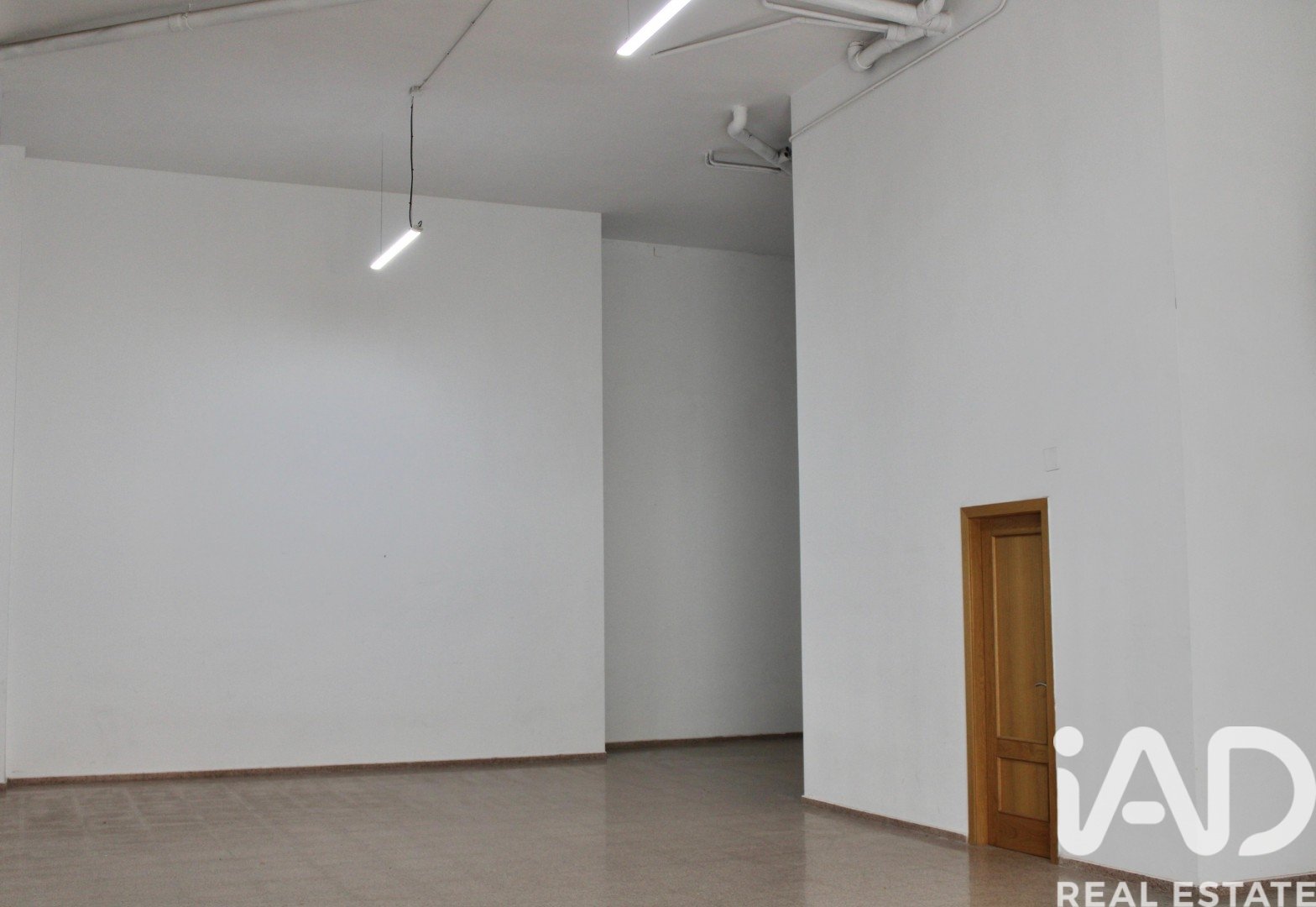 Commercial property à Onil, Alicante, Espagne 120 m2 No. 187669