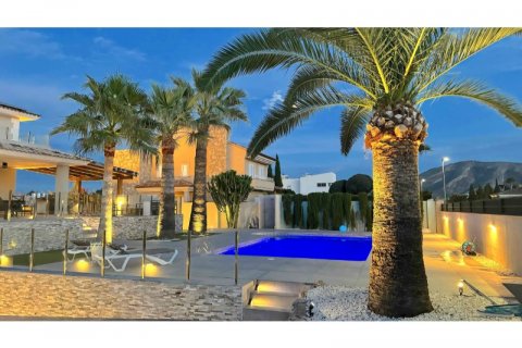 Villa for sale L'Alfàs del Pi, Alicante, Spain 4 bedrooms, 350 sq.m. No. 119730 - photo 5
