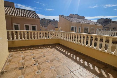 Продажа виллы в Гуардамар-дель-Сегура, Аликанте, Испания 3 спальни, 150м2 №119731 - фото 10