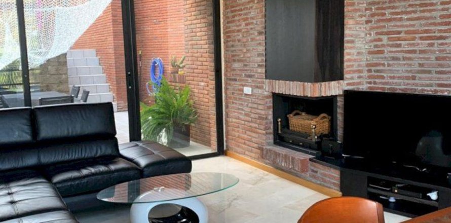 House in Castelldefels, Barcelona, Spain 5 bedrooms, 332 sq.m. No. 166255