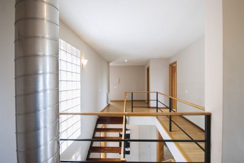 House for sale in Castelldefels, Barcelona, Spain 5 bedrooms, 332 sq.m. No. 166255 - photo 24