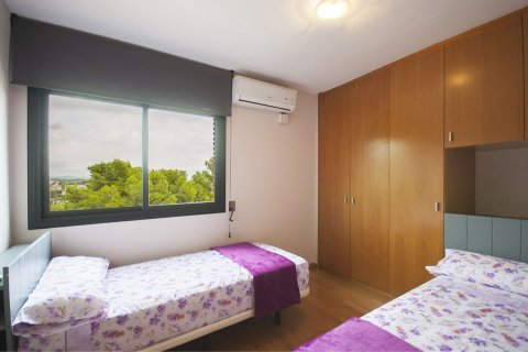 House for sale in Castelldefels, Barcelona, Spain 5 bedrooms, 332 sq.m. No. 166255 - photo 26