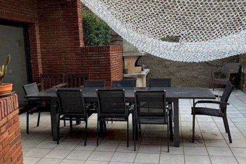 House for sale in Castelldefels, Barcelona, Spain 5 bedrooms, 332 sq.m. No. 166255 - photo 18