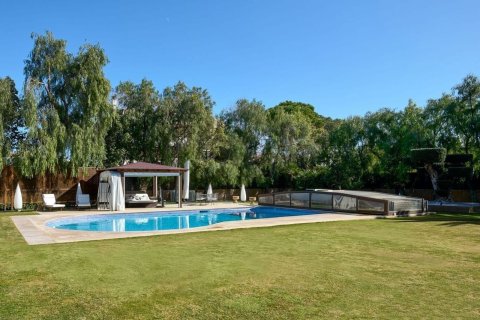 House for sale in Sitges, Barcelona, Spain 8 bedrooms, 960 sq.m. No. 166253 - photo 5