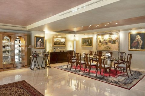 House for sale in Sitges, Barcelona, Spain 8 bedrooms, 960 sq.m. No. 166253 - photo 11