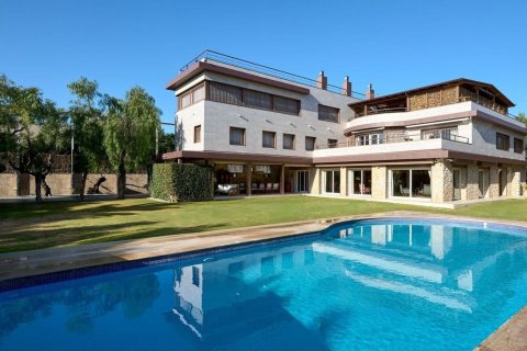House in Sitges, Barcelona, Spain 8 bedrooms, 960 sq.m. No. 166253